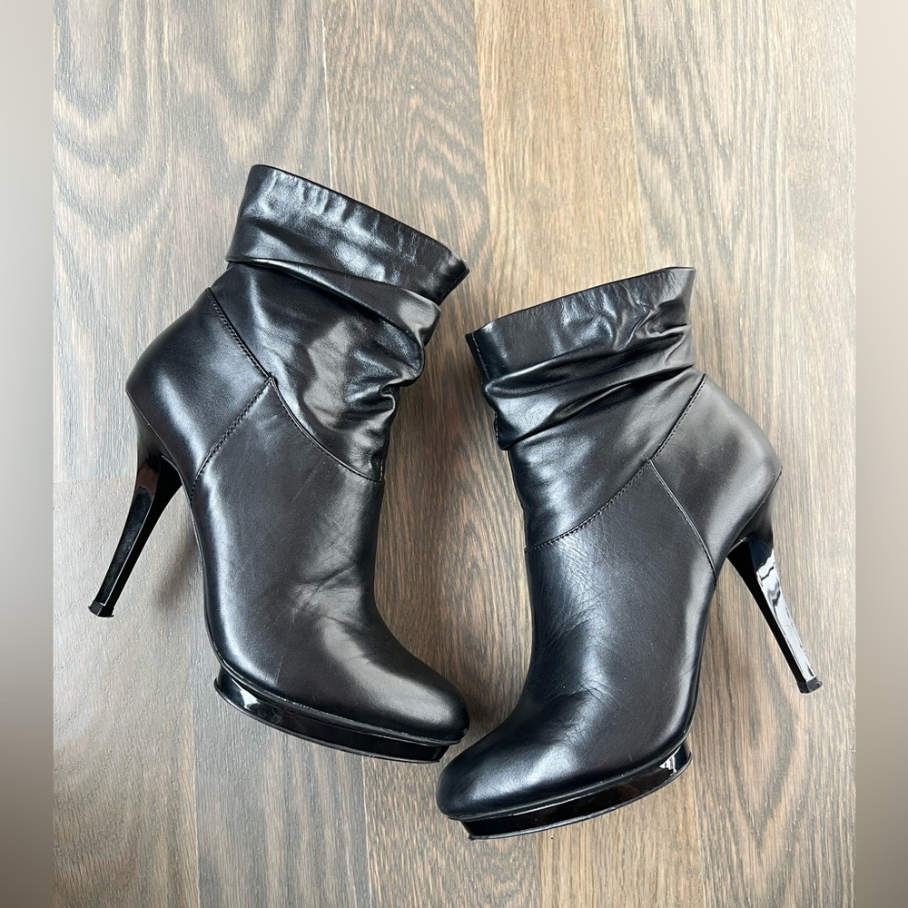 I.N.C International Concepts Gallia boots size 6
